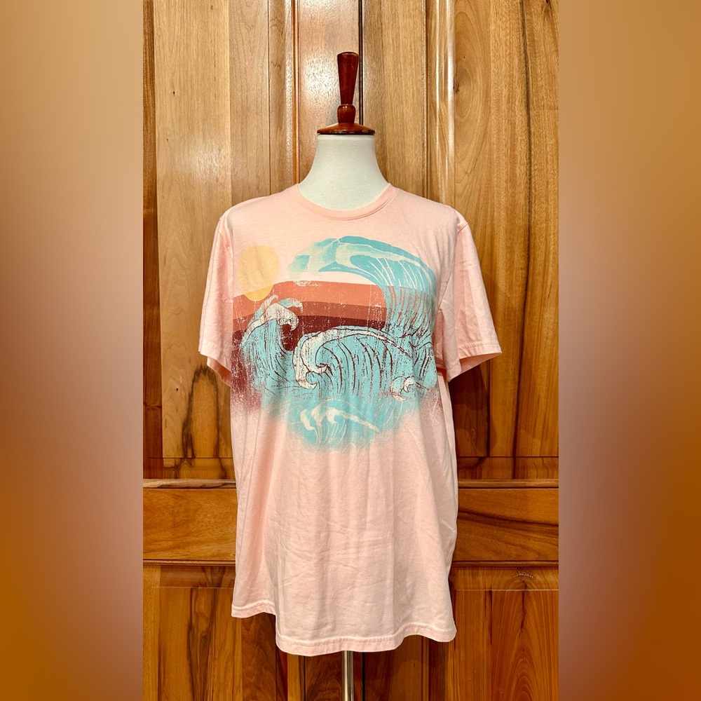 Sun + Stone - Pastel Pink Tee - Wave/Sun Graphic Print T-Shirt - EUC - L